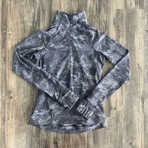 Lululemon Outrun the Elements 1/2 Zip